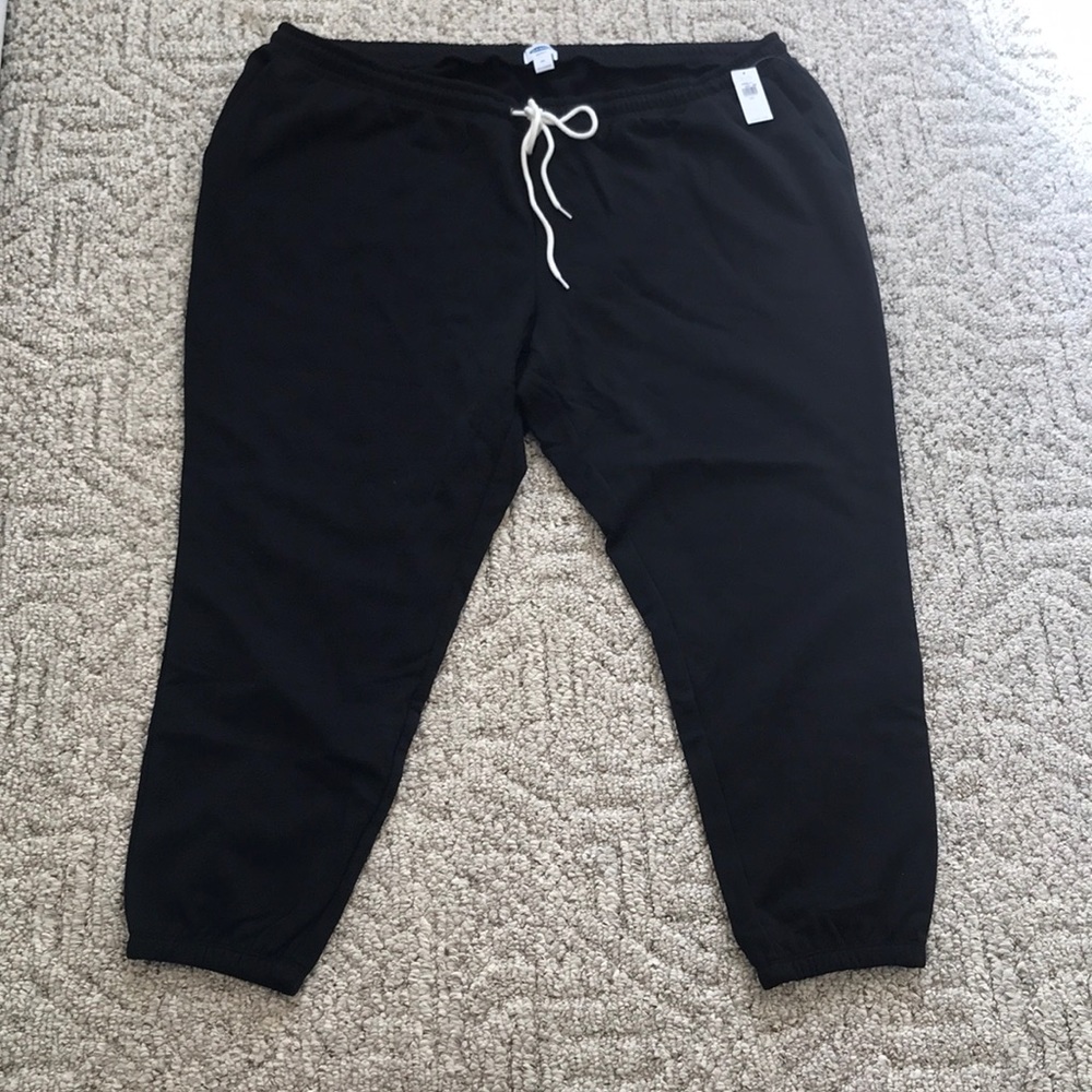 NWT - Old Navy Maternity French Terry Joggers